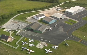 Vue aérienne de l'aérodrome de Guiscriff