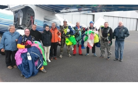 Première séance de saut à l'école avec le DO 27 de Gilles 