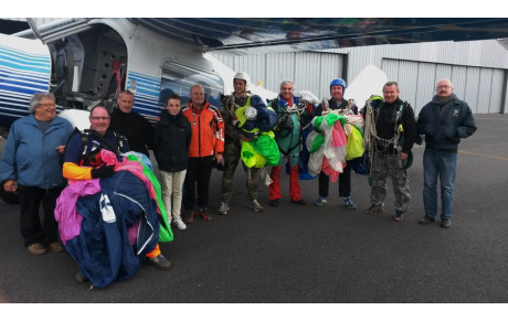 Ecole de Parachutisme de Guiscriff ouvert pour les sauts en automatique